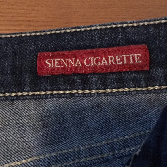 Lucky Brand cuff capris - size 26 - Picture 3 of 3
